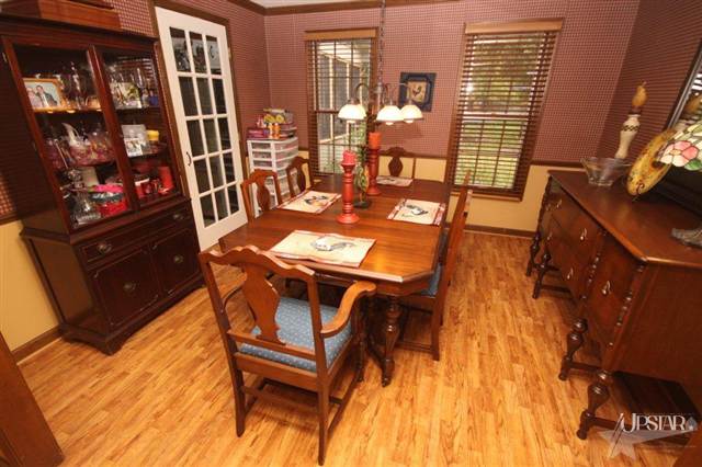 8121 Tewksbury Ct, Fort Wayne, IN 46835 photo 3