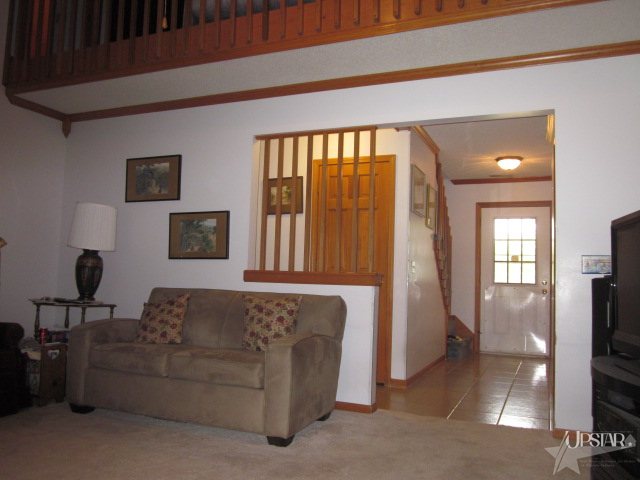 8129 Whittier Ct, Fort Wayne, IN 46818 photo 4
