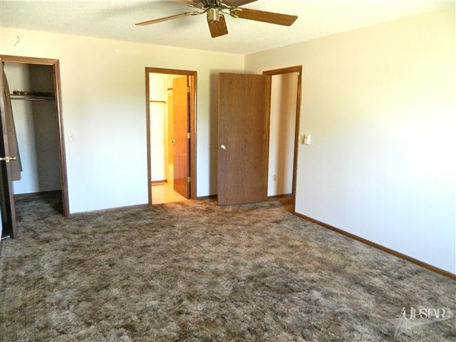 10430 White Hall Ct, Fort Wayne, IN 46845 photo 13
