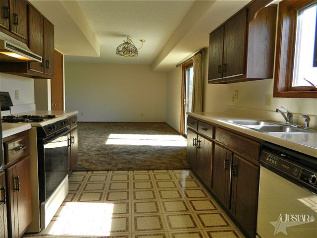 10430 White Hall Ct, Fort Wayne, IN 46845 photo 9