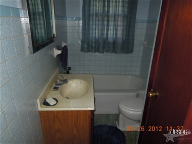 2630 Lincolndale Ave, Fort Wayne, IN 46808 photo 5