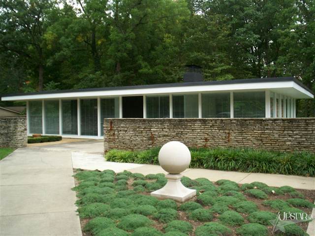 7515 Oak Ln, Fort Wayne, IN 46804 photo 1