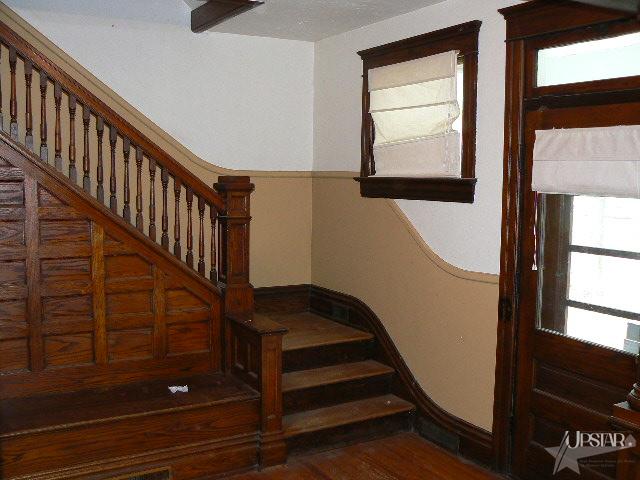 1827 Crescent Ave, Fort Wayne, IN 46805 photo 2