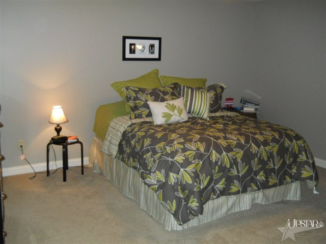 3204 Troutwood Dr, Fort Wayne, IN 46818 photo 5
