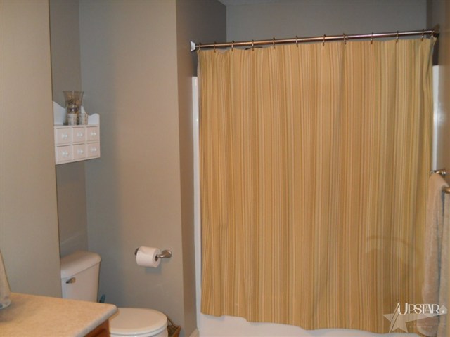 3204 Troutwood Dr, Fort Wayne, IN 46818 photo 10