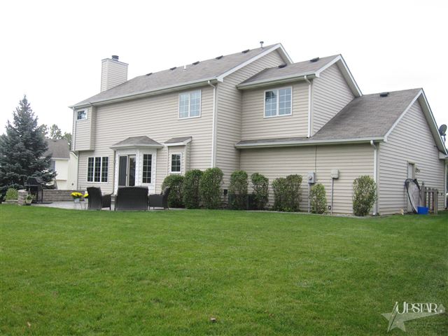 1626 Thistle Ln, Fort Wayne, IN 46825 photo 2