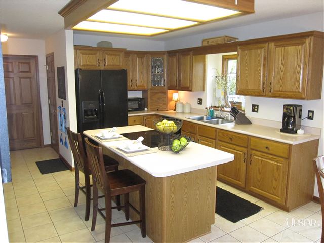 1626 Thistle Ln, Fort Wayne, IN 46825 photo 7