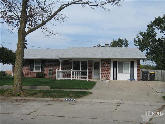 6929 Plumtree Ct, Fort Wayne, IN 46825 photo 1