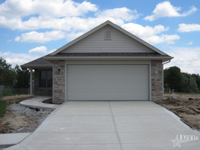 9506 Courtyard Cv, Fort Wayne, IN 46825 photo 1
