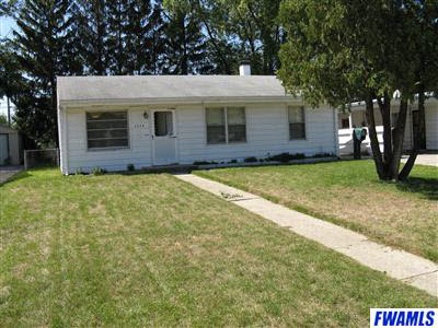 2524 Darlene Ct, Fort Wayne, IN 46802 photo 1