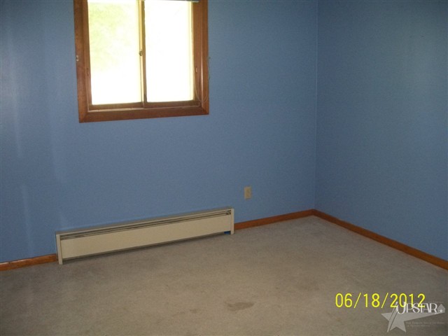 45 E Walnut, Poneto, IN 46781 photo 7