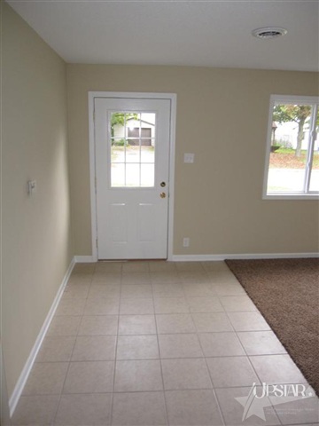 847 W Circle Dr, New Haven, IN 46774 photo 6