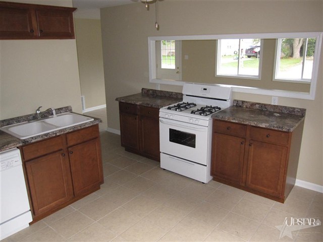 847 W Circle Dr, New Haven, IN 46774 photo 9