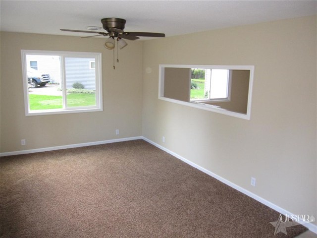 847 W Circle Dr, New Haven, IN 46774 photo 8