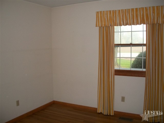 304 Carroll Rd, South Whitley, IN 46787 photo 9