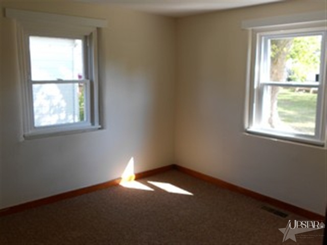 408 N Oak St, Columbia City, IN 46725 photo 6