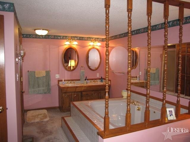 6927 E 575 N, Churubusco, IN 46723 photo 16