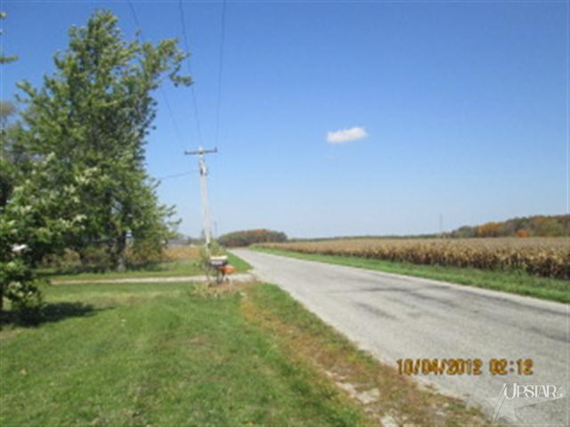 3748 S 700 E, Laotto, IN 46763 photo 2