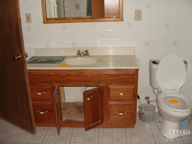 803 Olinger St, Huntington, IN 46750 photo 12