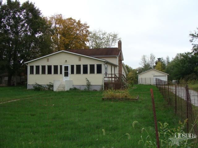 803 Olinger St, Huntington, IN 46750 photo 1