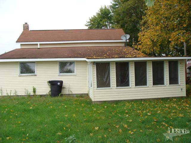 803 Olinger St, Huntington, IN 46750 photo 4