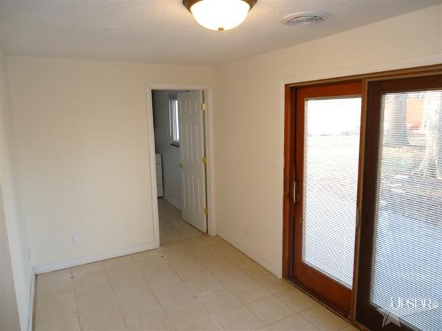 3227 Oakwood Dr, Fort Wayne, IN 46816 photo 16