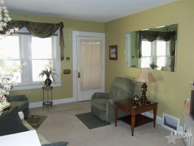 1910 Delaware Ave, Fort Wayne, IN 46805 photo 2
