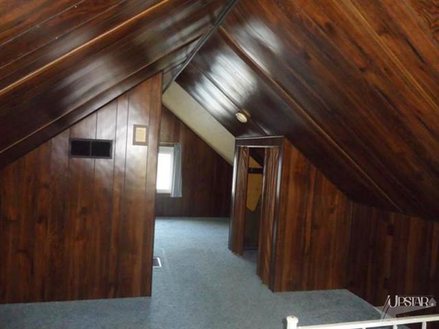 2330 Cambridge Blvd, Fort Wayne, IN 46808 photo 3