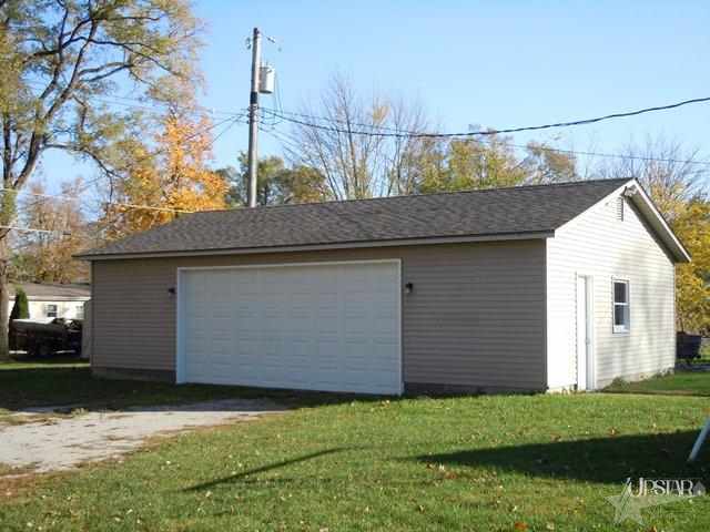 480 S Oak St, Waterloo, IN 46793 photo 3