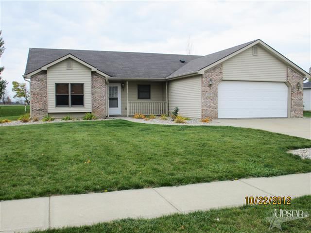 3214 E Sherman St, Columbia City, IN 46725 photo 1