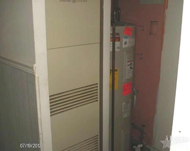 6232 Downingtown Dr, Fort Wayne, IN 46816 photo 5