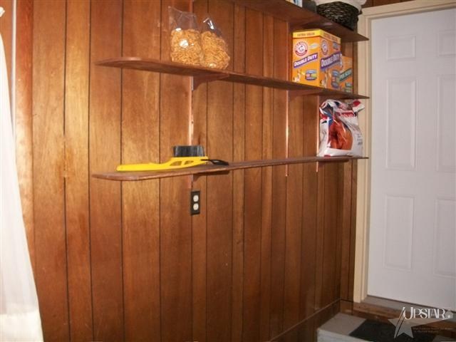 207 E Front St, South Whitley, IN 46787 photo 12