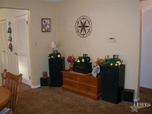 207 E Front St, South Whitley, IN 46787 photo 7