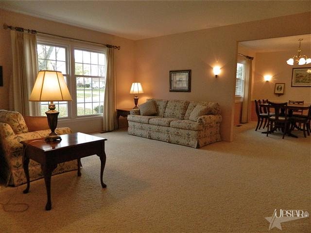 3705 Marigold Dr, Fort Wayne, IN 46815 photo 2