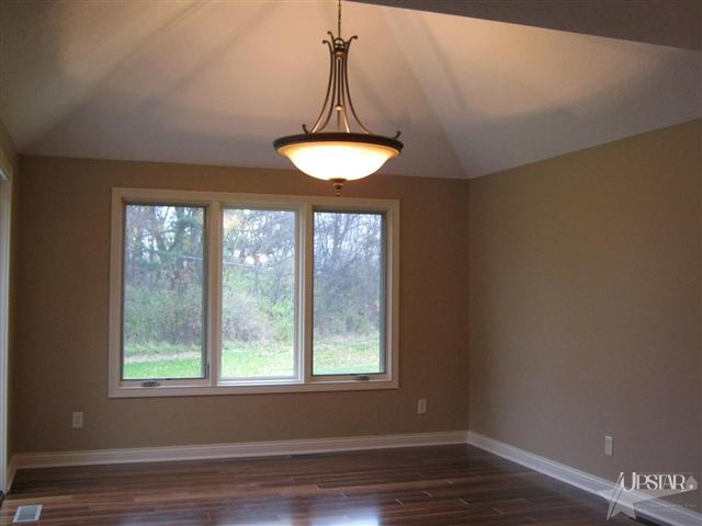 1115 Fawncrest Ct, Bluffton, IN 46714 photo 4