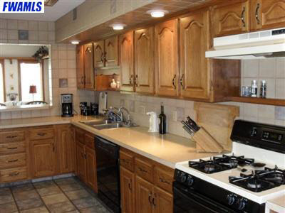 1234 Woodridge Dr, Decatur, IN 46733 photo 9