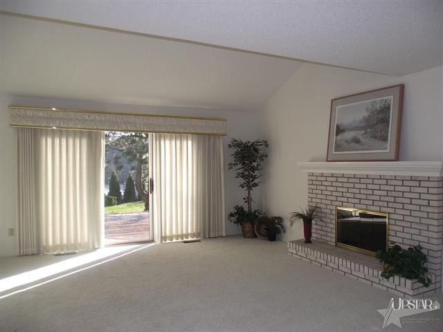 5822 Bayside Dr, Fort Wayne, IN 46815 photo 3