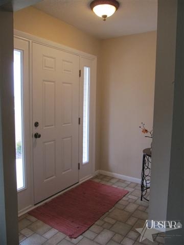 4714 W Wallen Rd, Fort Wayne, IN 46818 photo 2