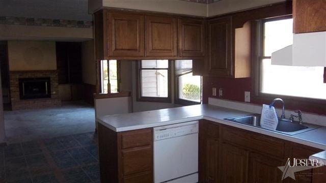 1529 Landers Ct, Fort Wayne, IN 46815 photo 2