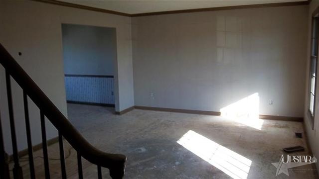 1529 Landers Ct, Fort Wayne, IN 46815 photo 3