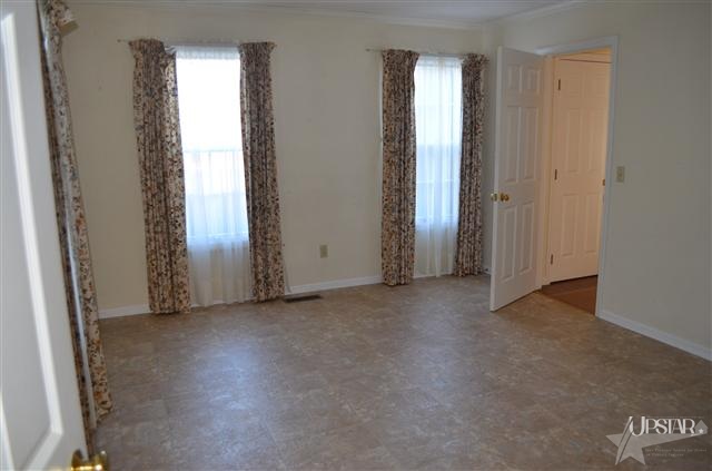 10029 Schuyler Ct, Fort Wayne, IN 46804 photo 7