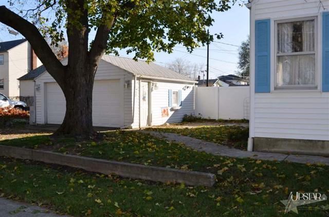 2101 Cozy Ct, Fort Wayne, IN 46802 photo 3