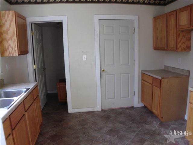 750 Salamonie Ave, Huntington, IN 46750 photo 7