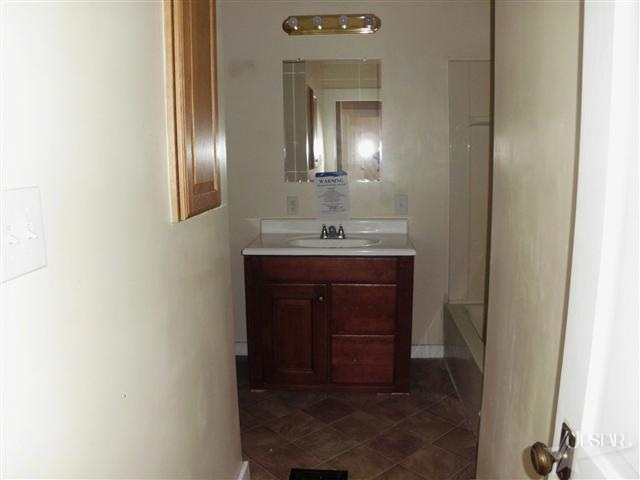 750 Salamonie Ave, Huntington, IN 46750 photo 9