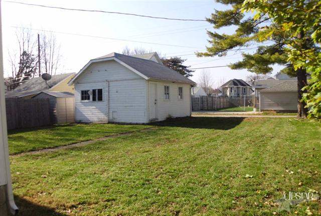 750 Salamonie Ave, Huntington, IN 46750 photo 6