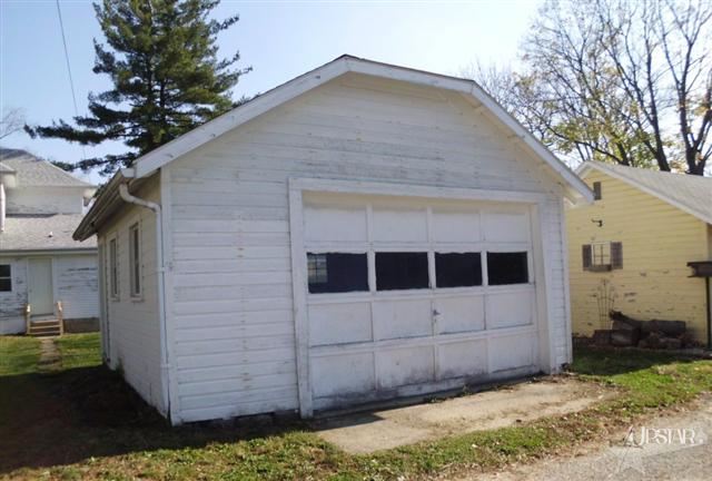 750 Salamonie Ave, Huntington, IN 46750 photo 5