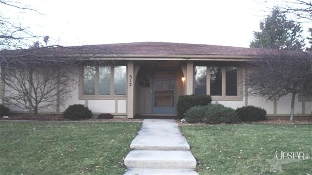 512 Hawthorne Pl, Auburn, IN 46706 photo 1
