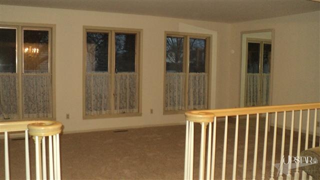 512 Hawthorne Pl, Auburn, IN 46706 photo 12