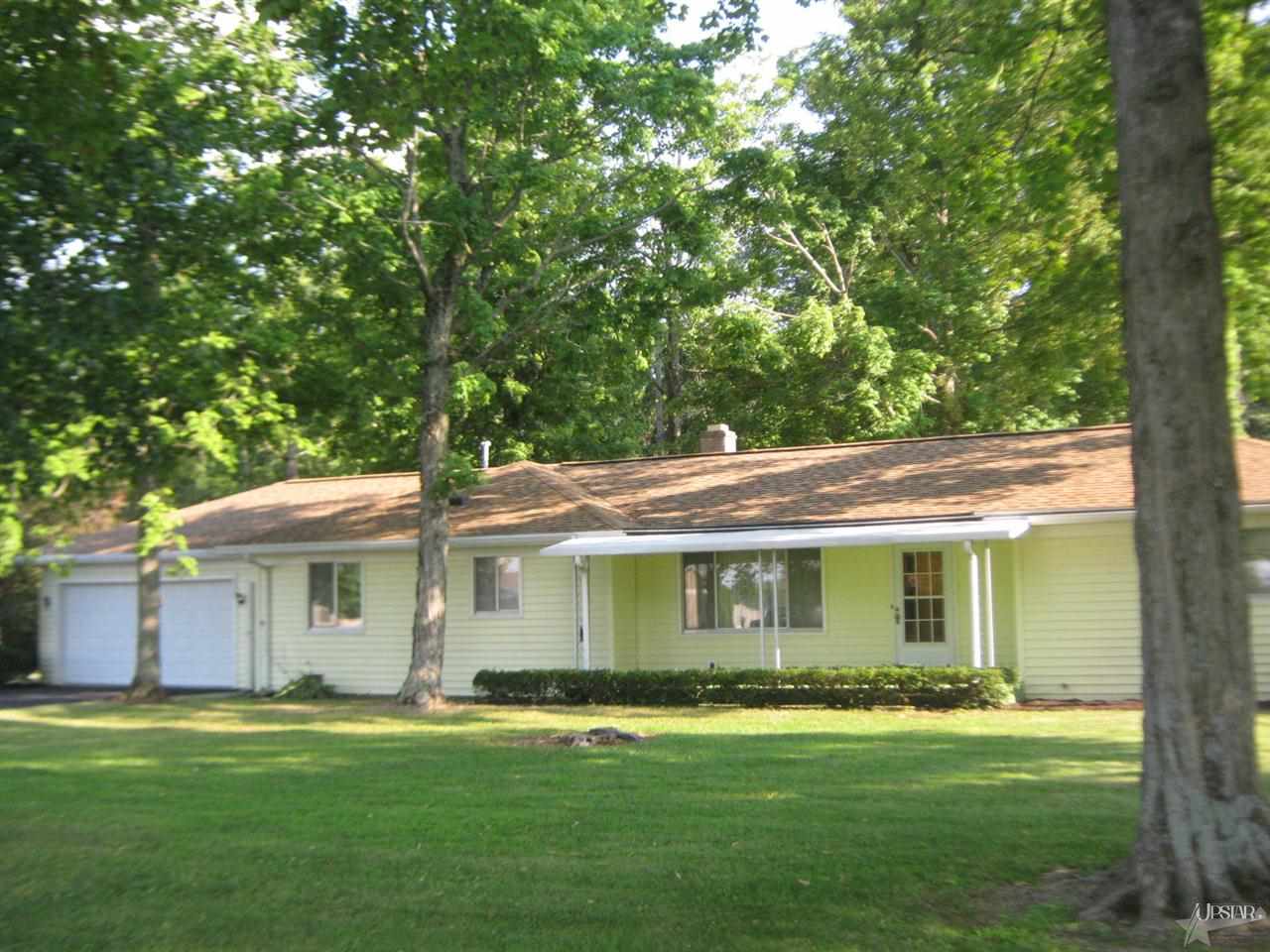 336 E Dustman Rd, Bluffton, IN 46714 photo 1