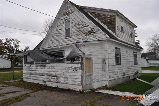 205 N Railroad St, Geneva, IN 46740 photo 3